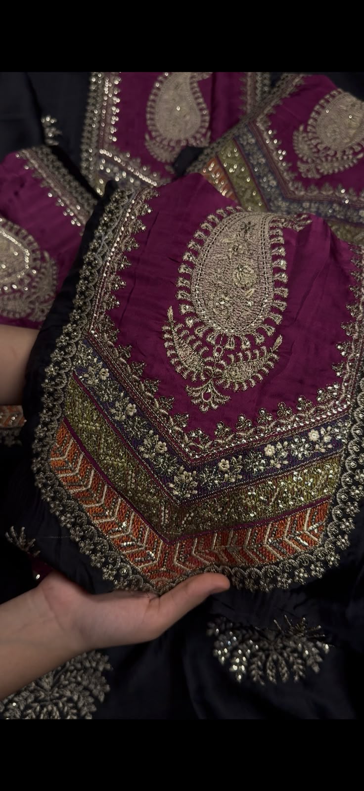 close black kaftan close black kaftan